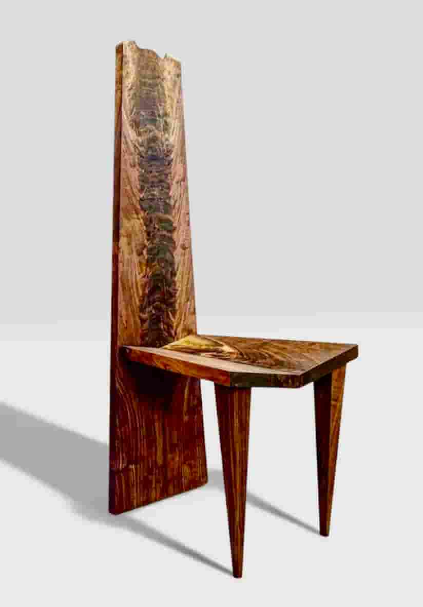 The “Strinden Hill” Foyer Chair